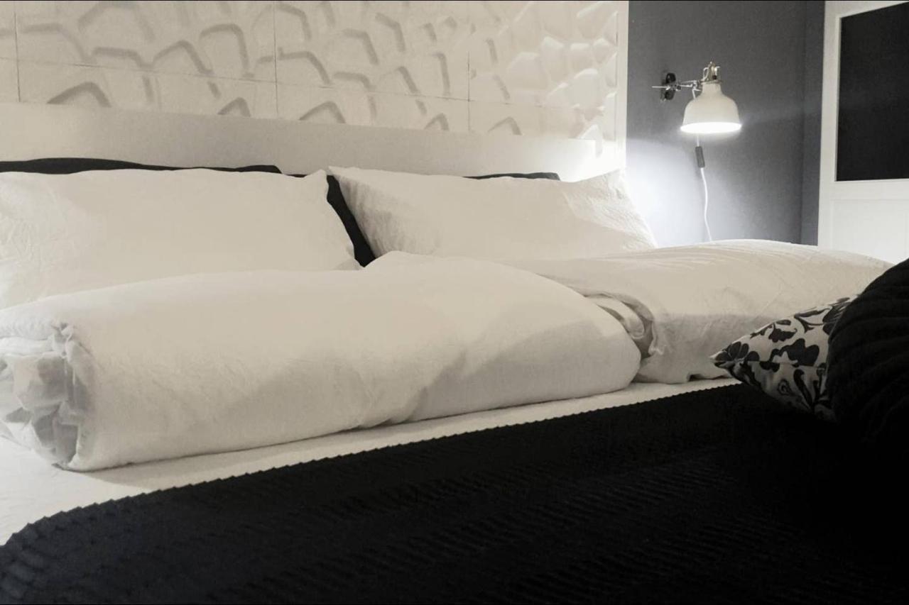 Joivy Heart Of The City 1 Bed Apt Near Castle Belvedere Cenova Dış mekan fotoğraf